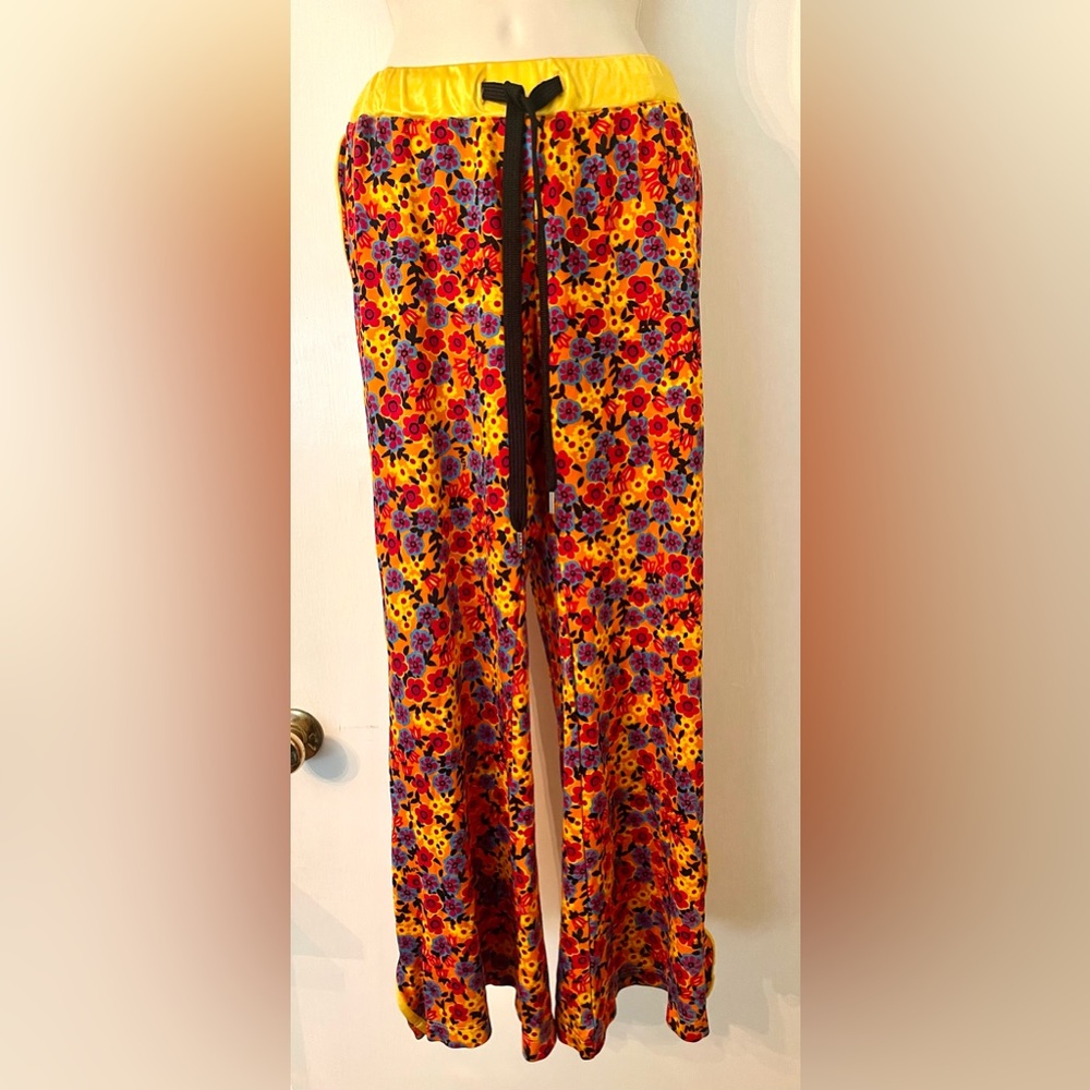 Marni floral pattern trousers, gaucho pants Size 44